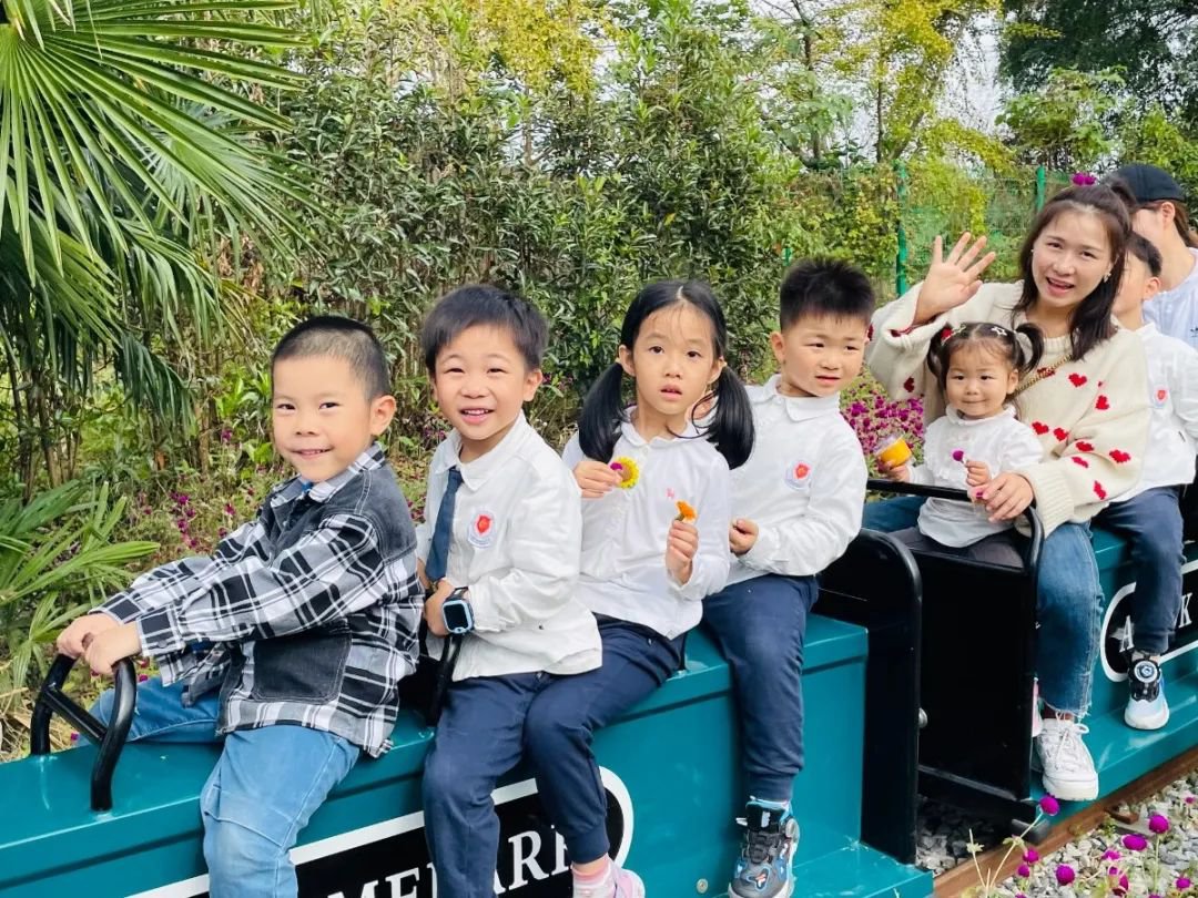圣地雅歌幼儿园|不负好时光，，，，，，相约趣探秋