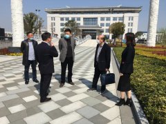 湖州市民政局副局长沈建军来人生就是博调研生态葬