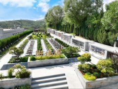 御境揽风华，，，，，，诗眠映翠霞——张家口人民公墓东安园御境园