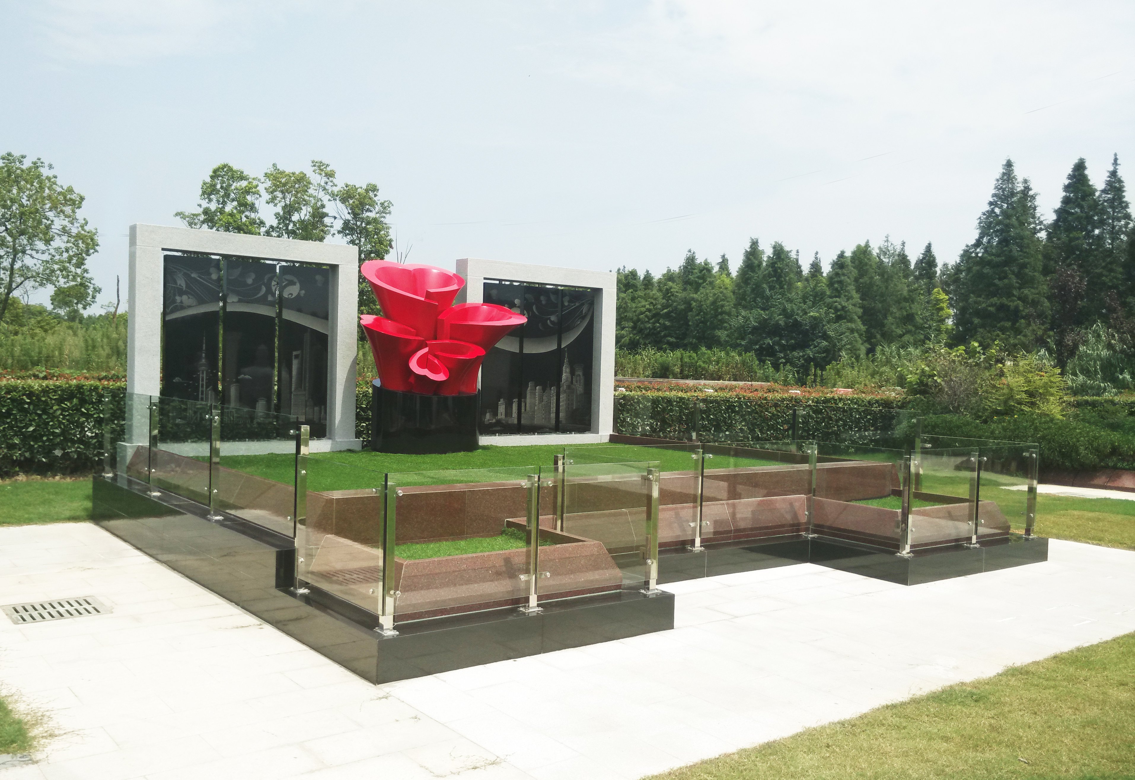 上海浦东汇龙园：公益性葬式立异引领殡葬新民俗